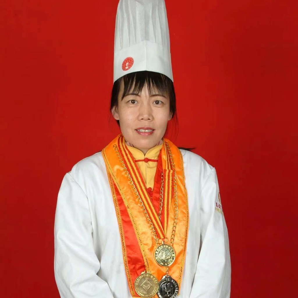 张东芸